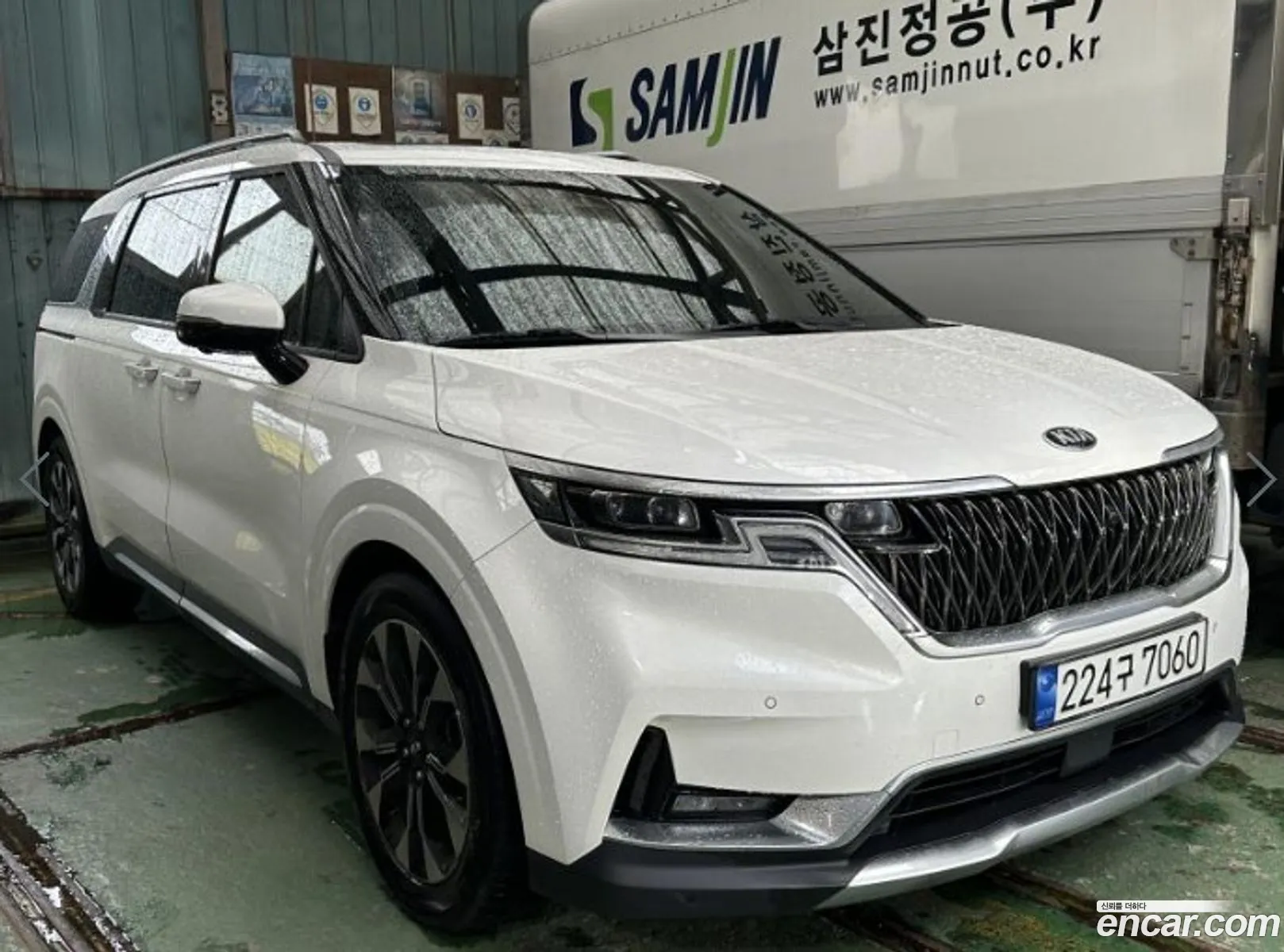 Kia Carnival 4Th Generation 7-Seater Signature - фотография 14048923