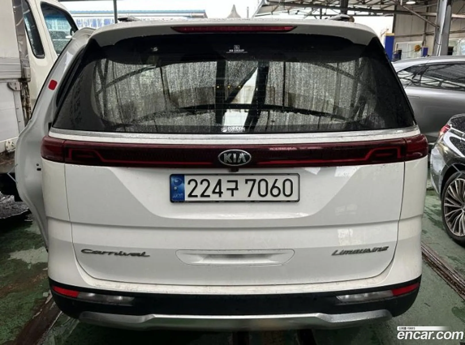 Kia Carnival 4Th Generation 7-Seater Signature - фотография 14048924