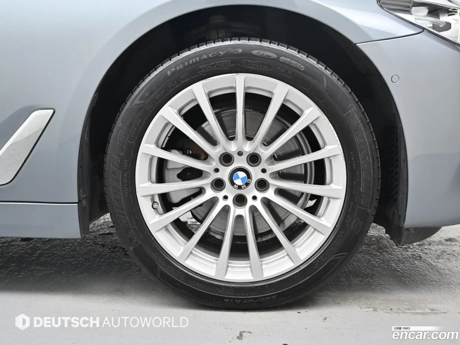 BMW 5 Series G30 520I Luxury - фотография 1086269