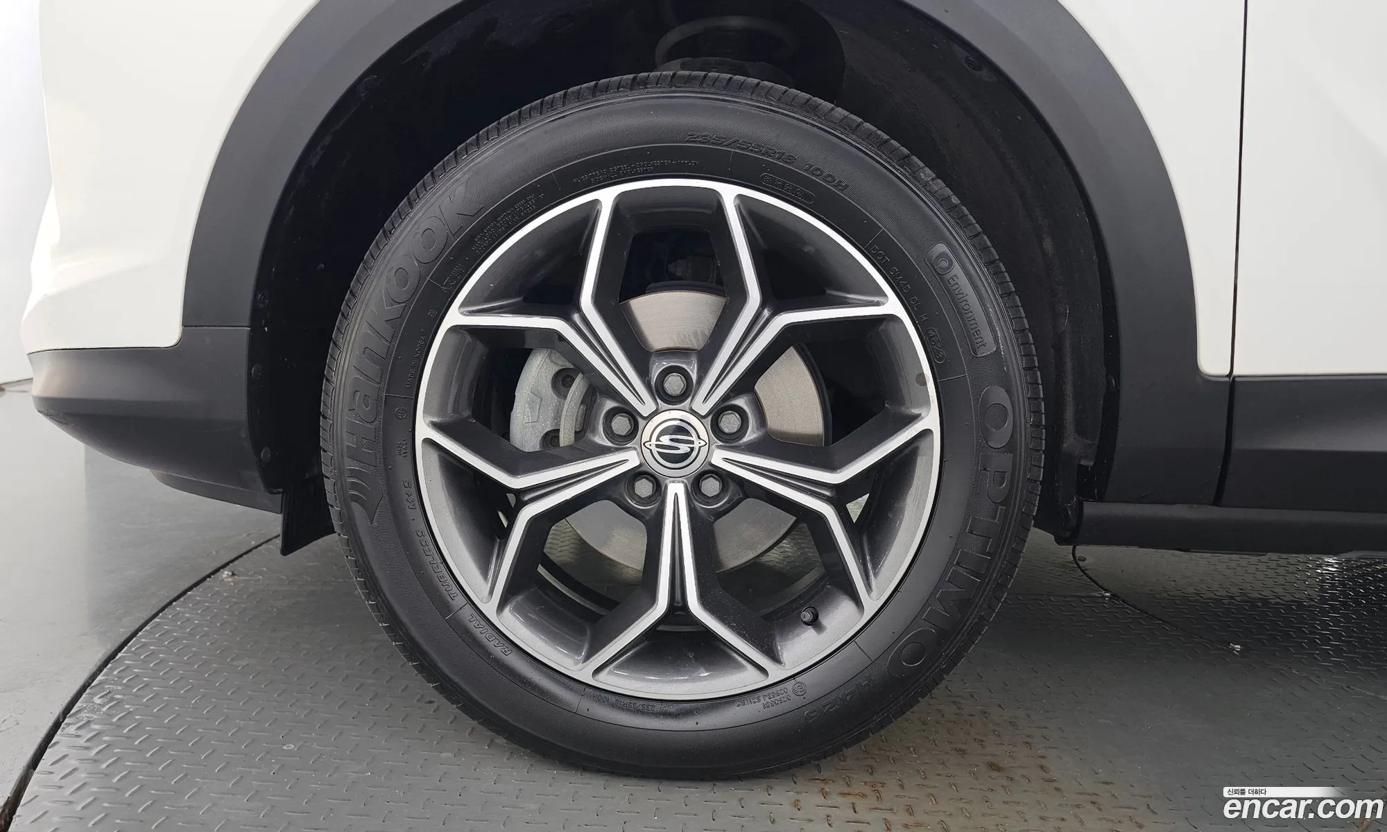 Kg Mobility Ssangyong Beautiful Korando Gasoline 15 2Wd C5 Plus - фотография 6987965