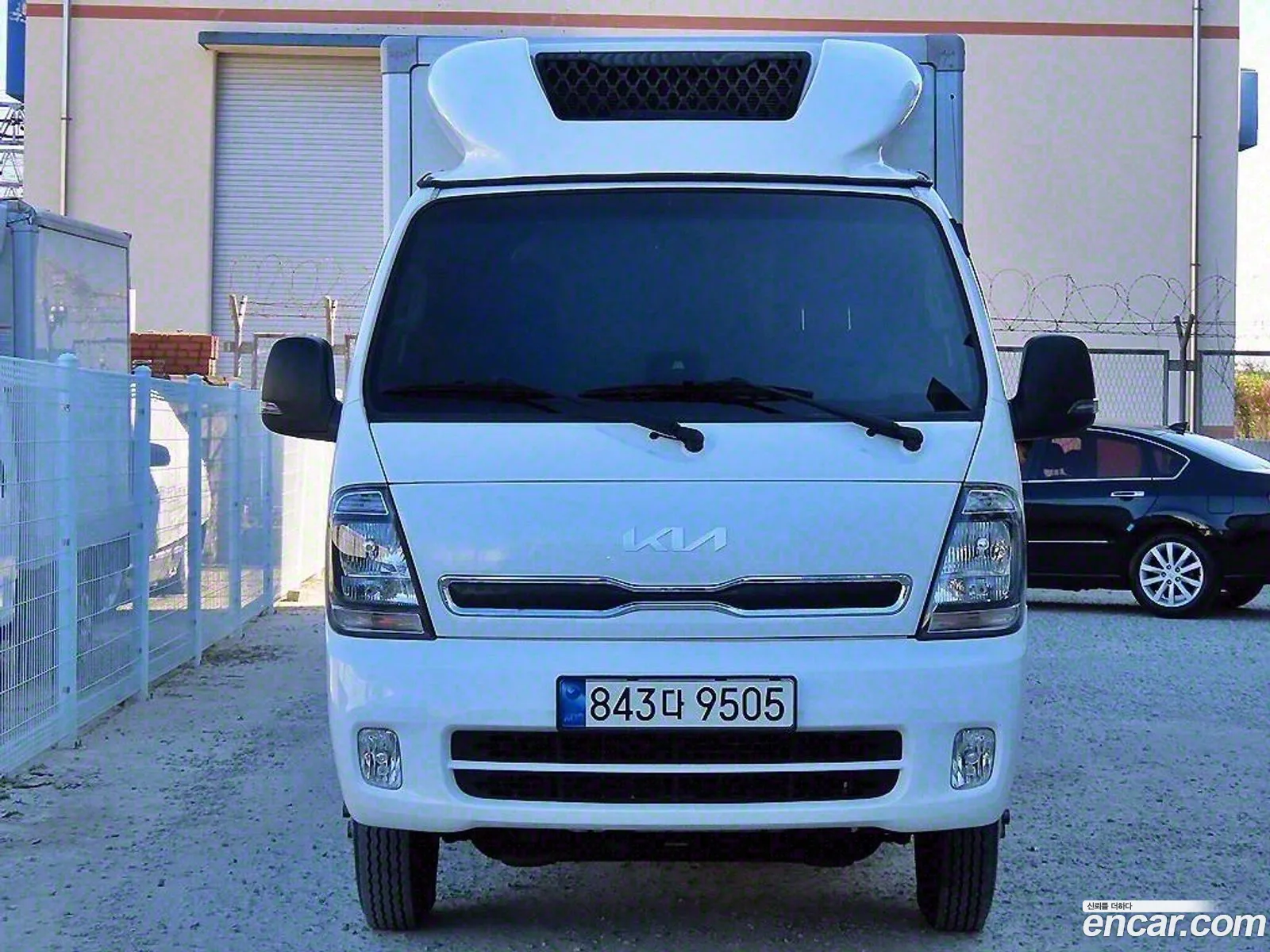 Kia Asia The New Bongo Iii Freezer Tower 12 Ton King Cab - фотография 13653875