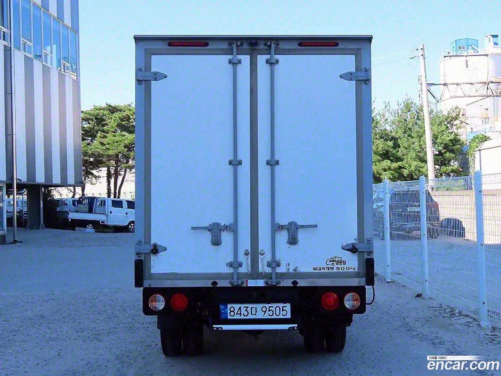 Kia Asia The New Bongo Iii Freezer Tower 12 Ton King Cab - фотография 13653878