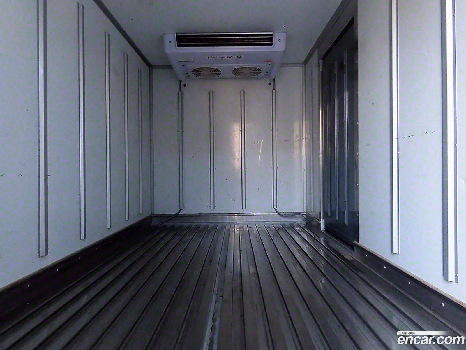 Kia Asia The New Bongo Iii Freezer Tower 12 Ton King Cab - фотография 13653879