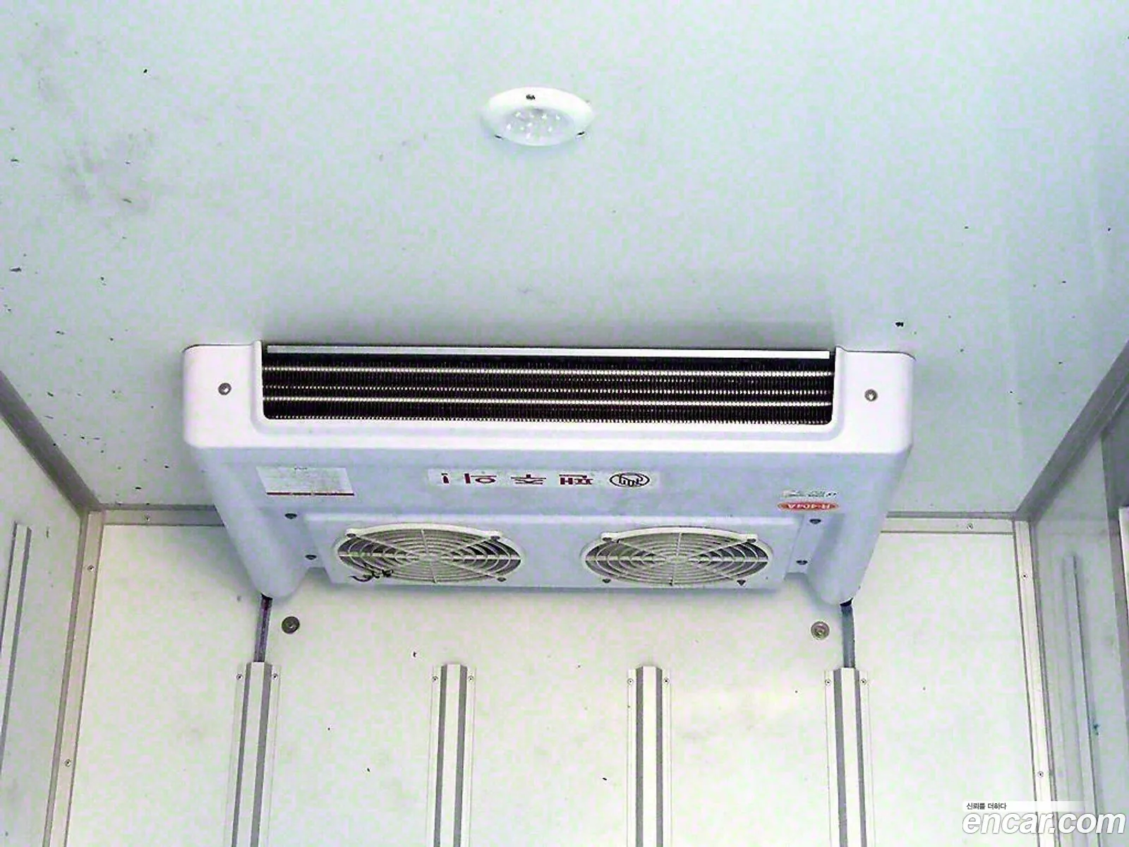 Kia Asia The New Bongo Iii Freezer Tower 12 Ton King Cab - фотография 13653880