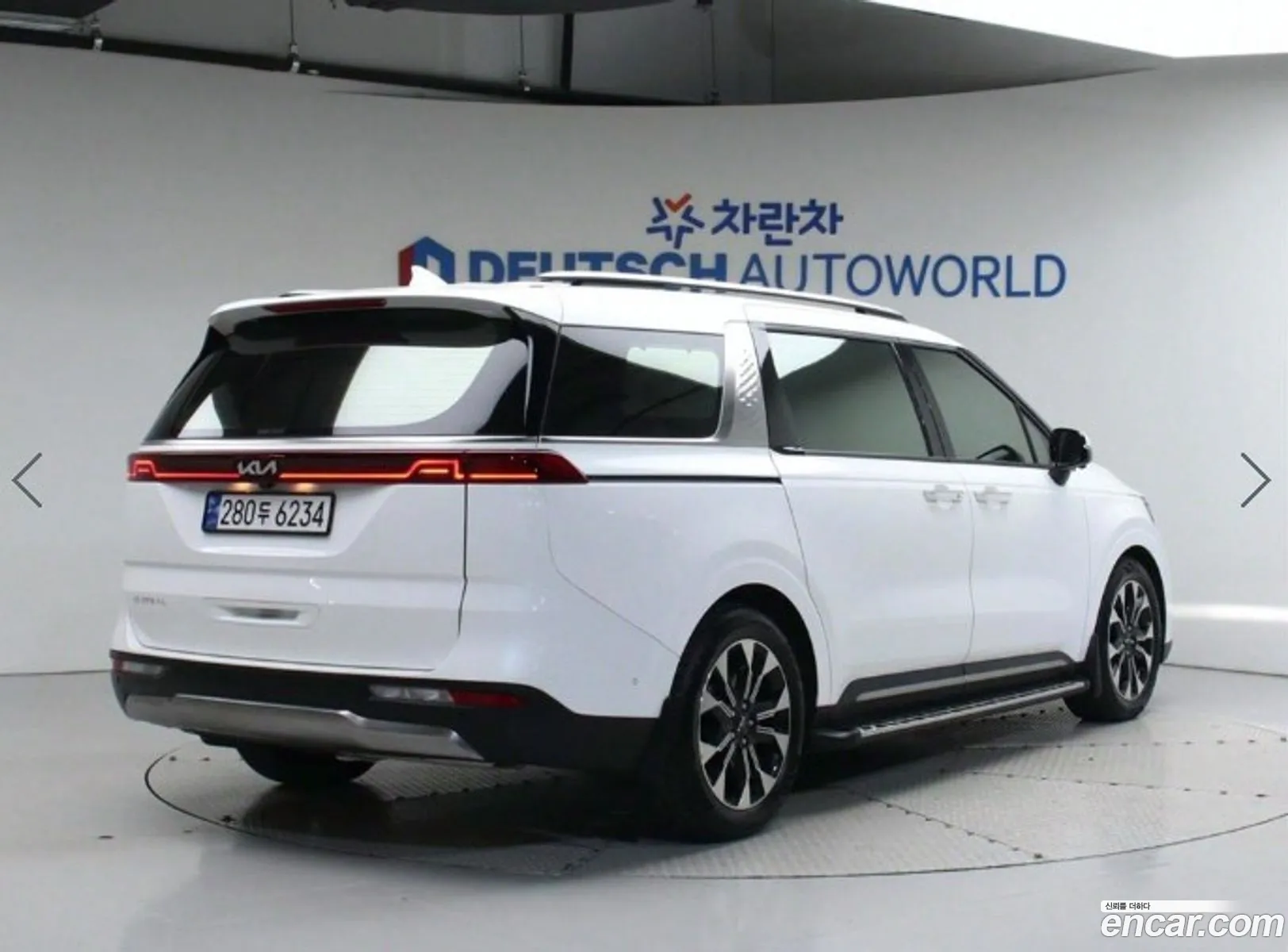 Kia Carnival 4Th Generation 9-Seater Signature - фотография 13666217