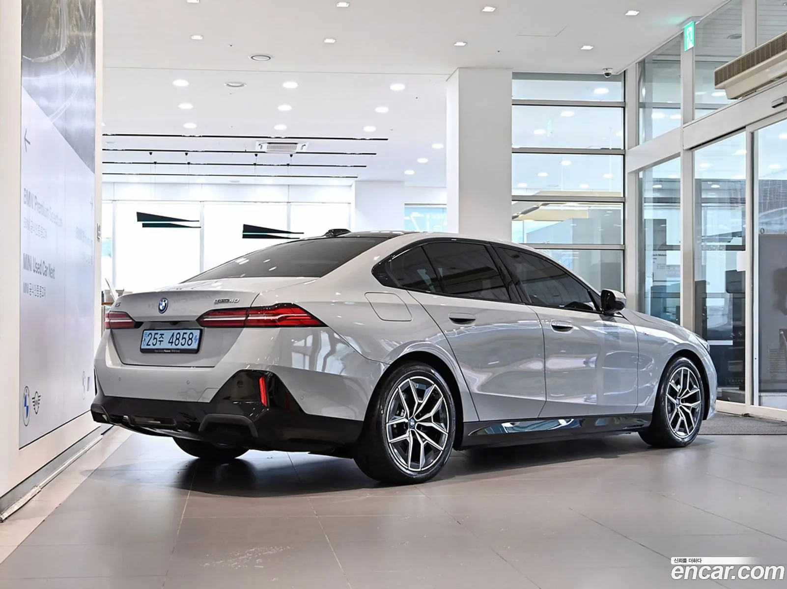 BMW I5 G60 Edrive 40 M Sports - фотография 1149502