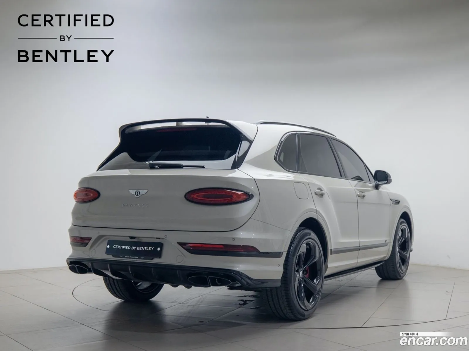 Bentley Bentayga 40 V8 S - фотография 4181178