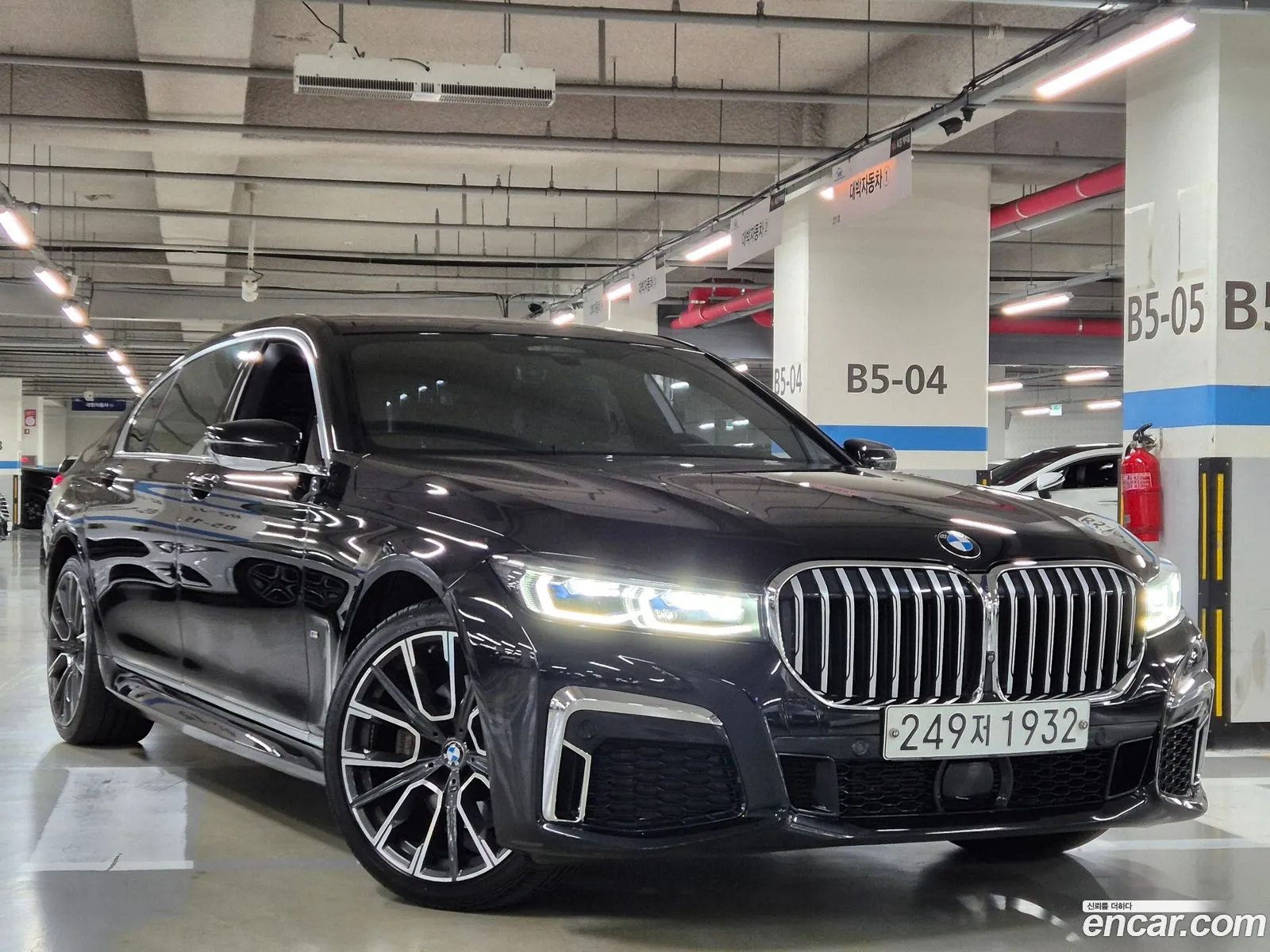 BMW 7 Series G11 730Ld xDrive M Sports - фотография 13165457