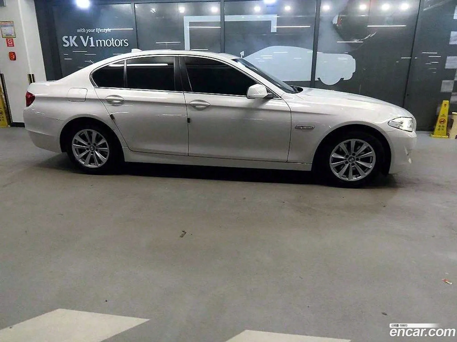 BMW 5 Series F10 520D - фотография 1204642