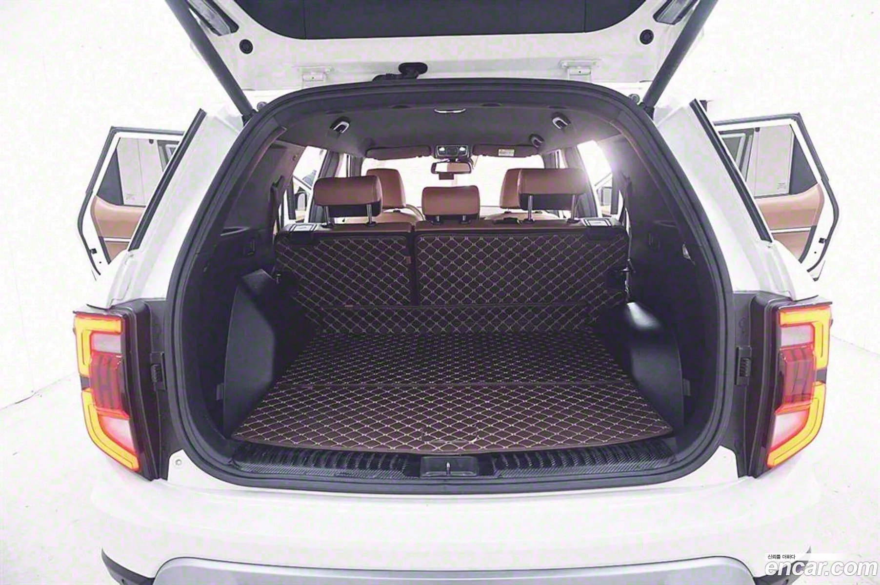 Kg Mobility Ssangyong Torres Gasoline 15 2Wd T7 - фотография 6943821