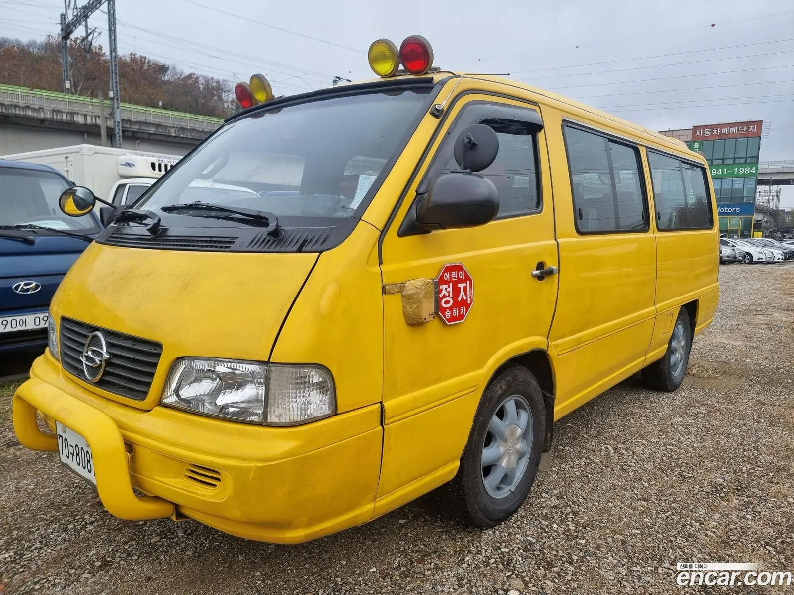 Kg Mobility Ssangyong Istana Omni 15-Seater Prime - фотография 6943829