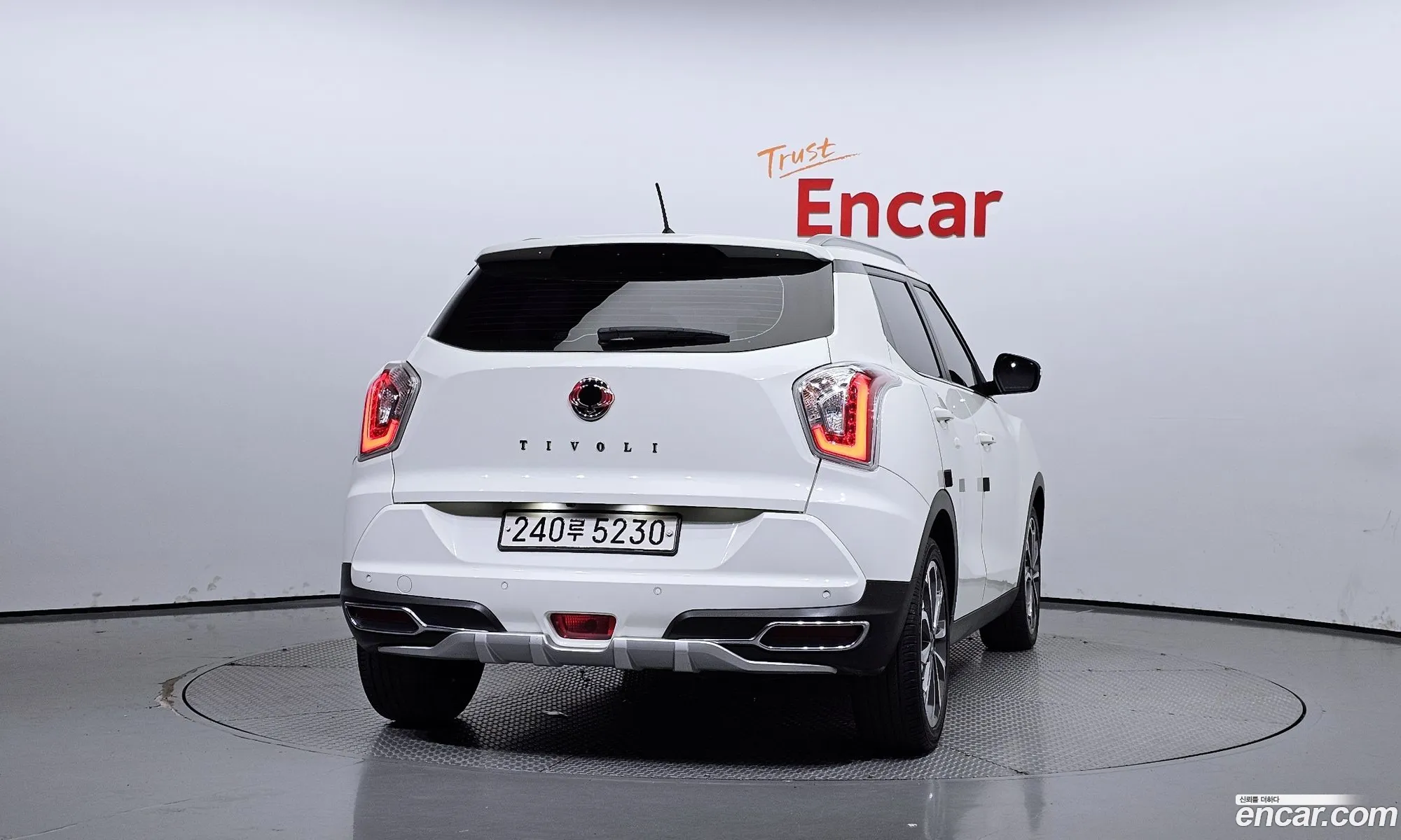 Kg Mobility Ssangyong Tivoli Armor Diesel Gear Plus 2Wd - фотография 7274865