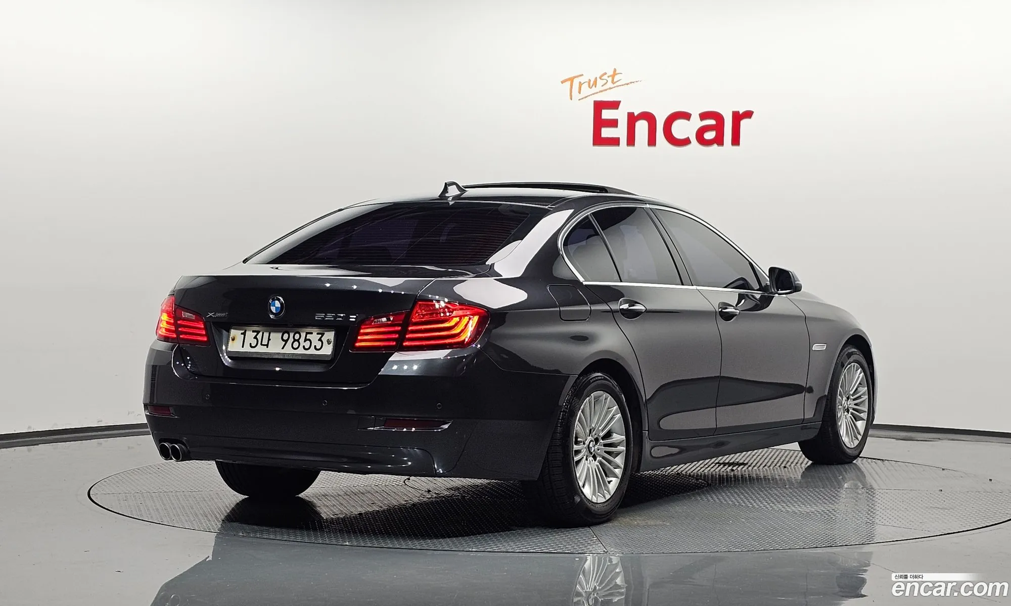 BMW 5 Series F10 520D xDrive - фотография 13795780