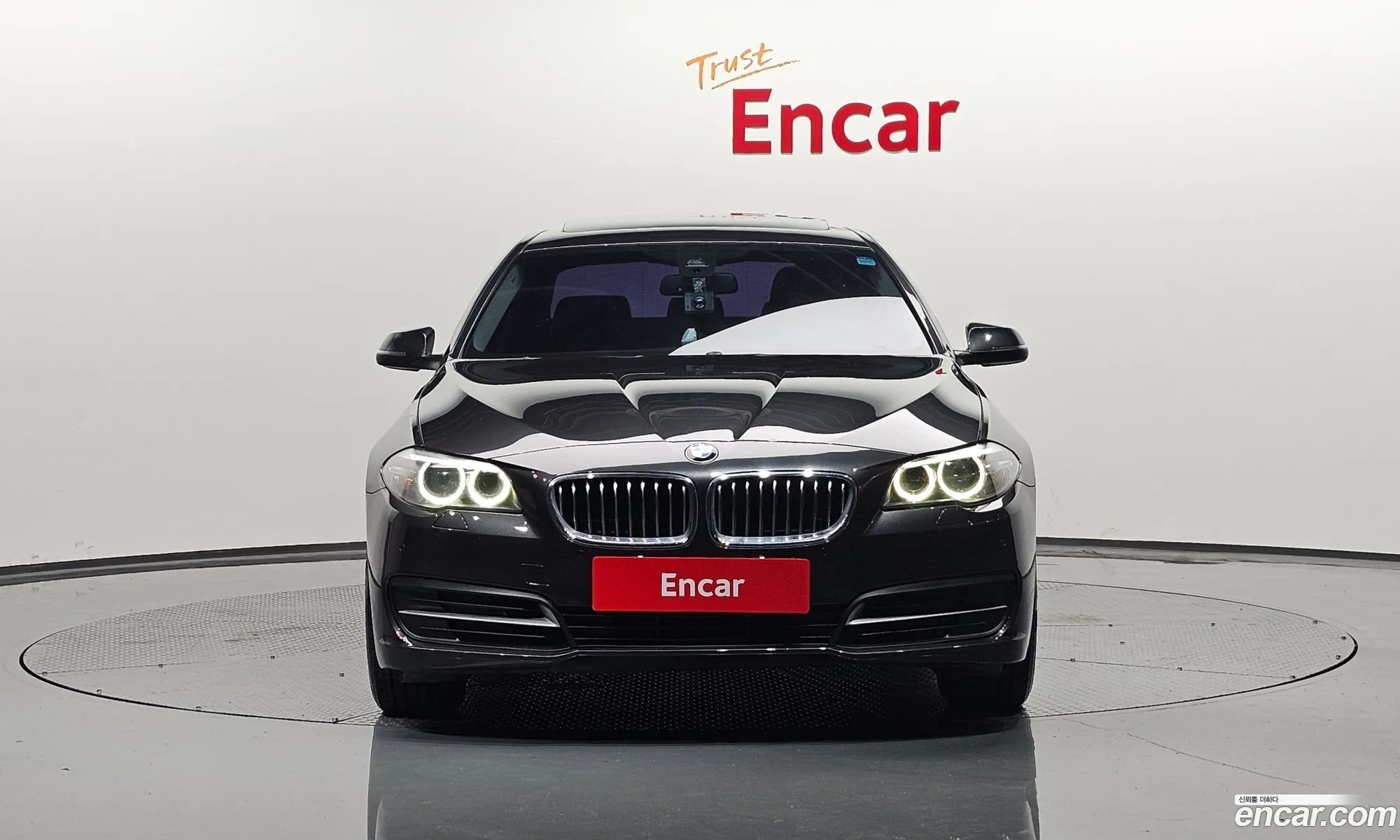 BMW 5 Series F10 520D xDrive - фотография 13795781