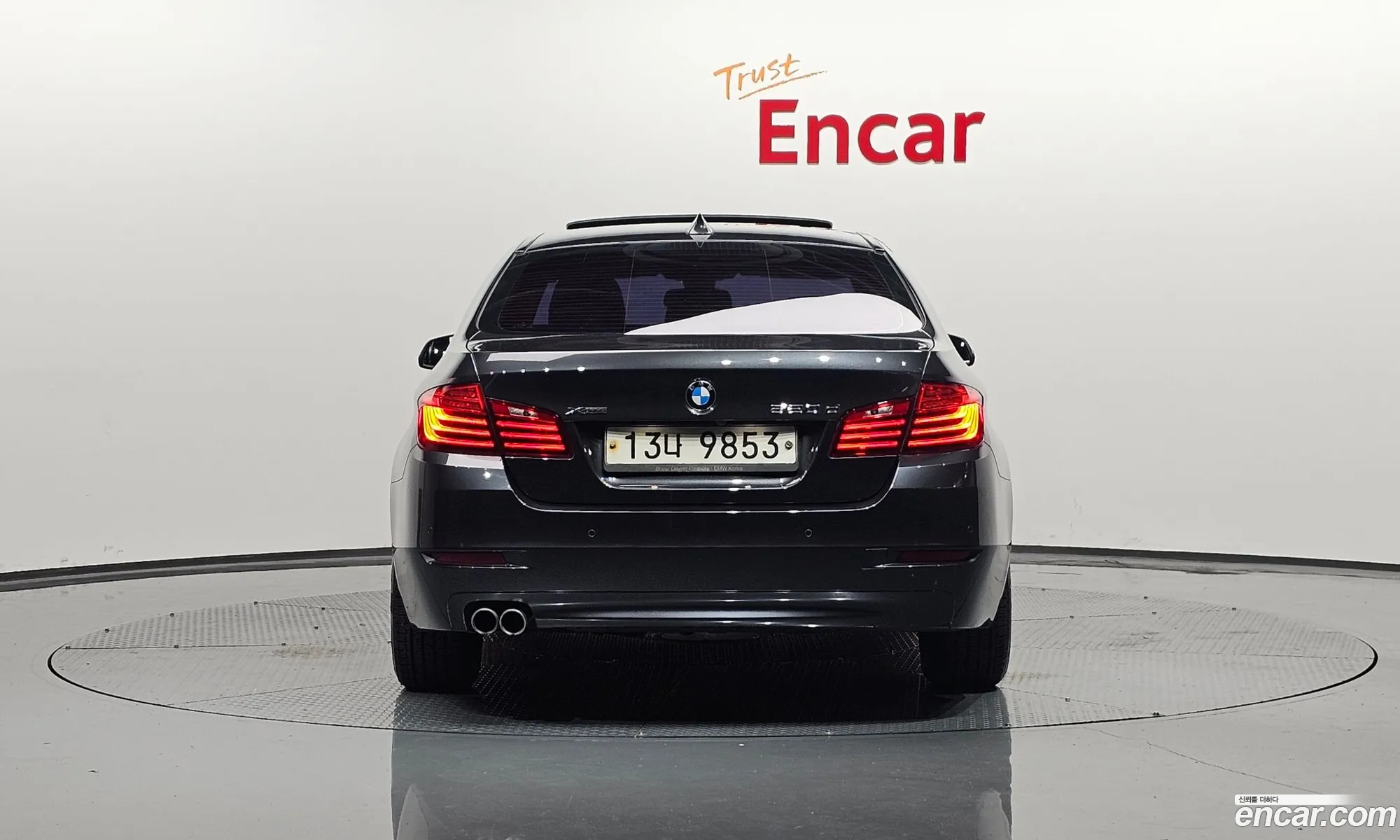 BMW 5 Series F10 520D xDrive - фотография 13795782