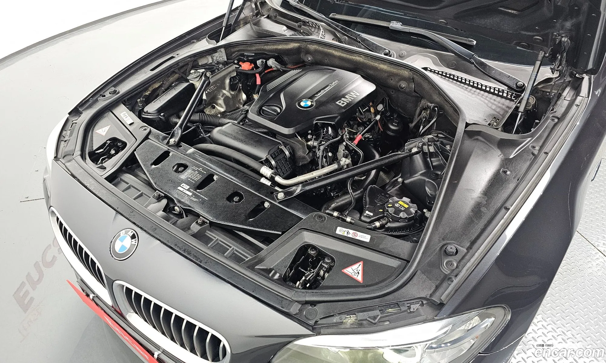 BMW 5 Series F10 520D xDrive - фотография 13795784