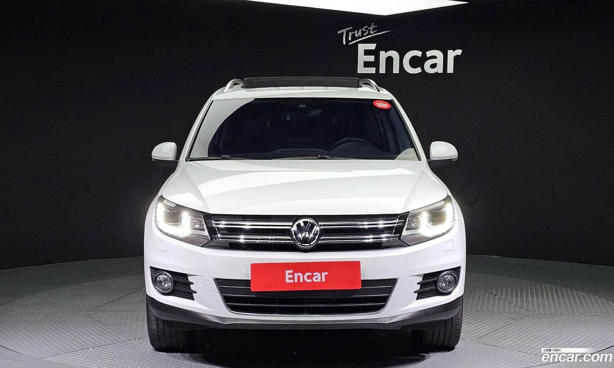 Volkswagen New Tiguan 20 Tdi Premium 5N - фотография 12293507
