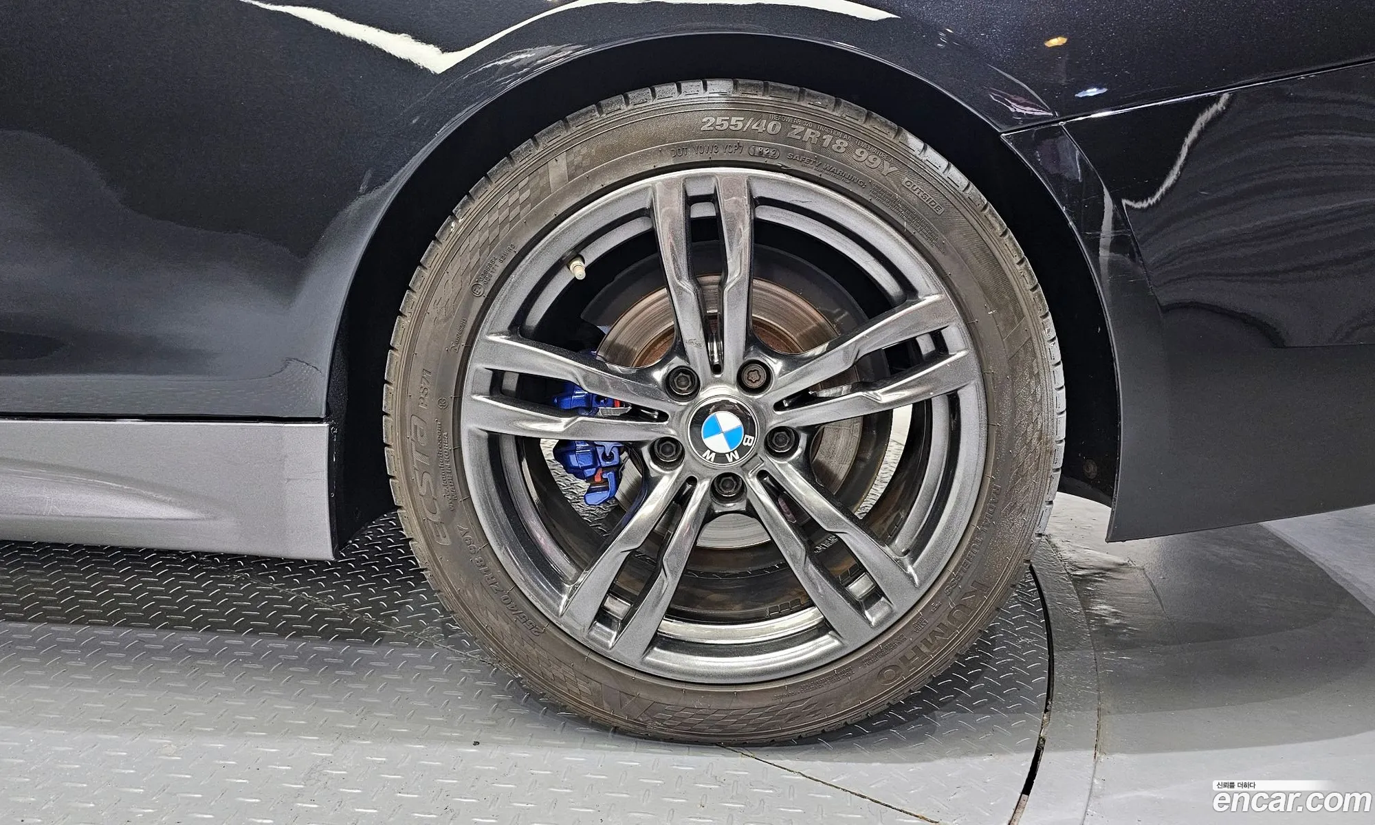 BMW 4 Series F32 420D M Sports Coupe - фотография 13700966