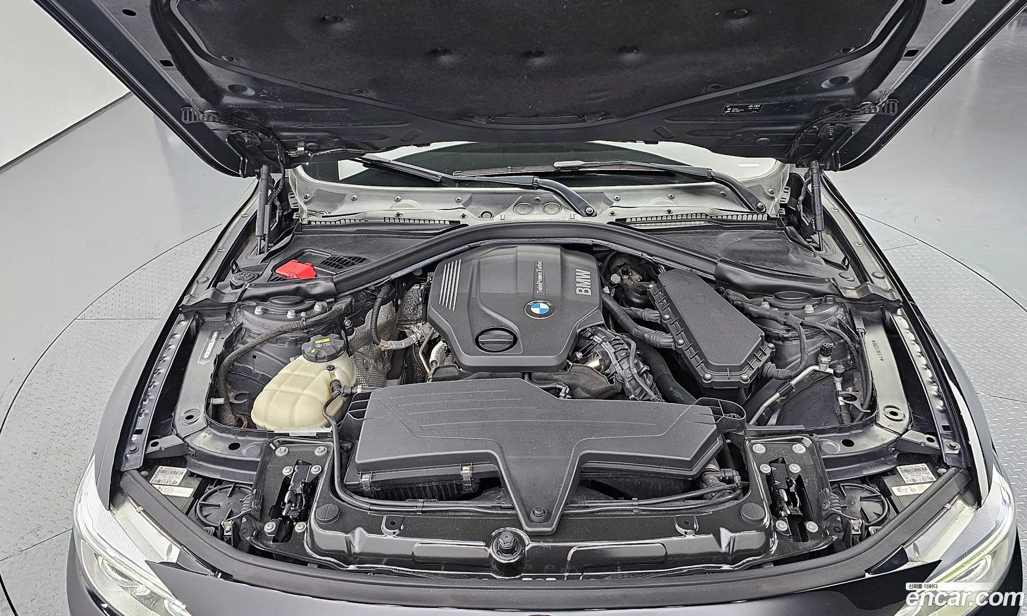 BMW 4 Series F32 420D M Sports Coupe - фотография 13700967