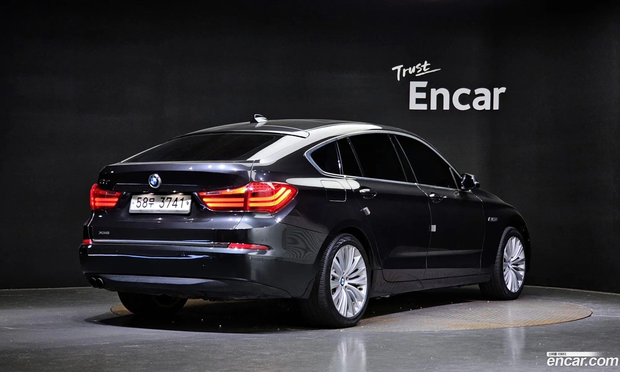 BMW 5 Series Gt F07 Gt 30D xDrive - фотография 13603469