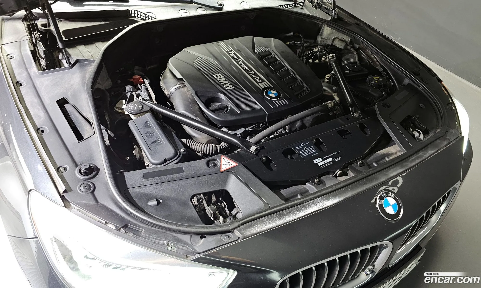 BMW 5 Series Gt F07 Gt 30D xDrive - фотография 13603473