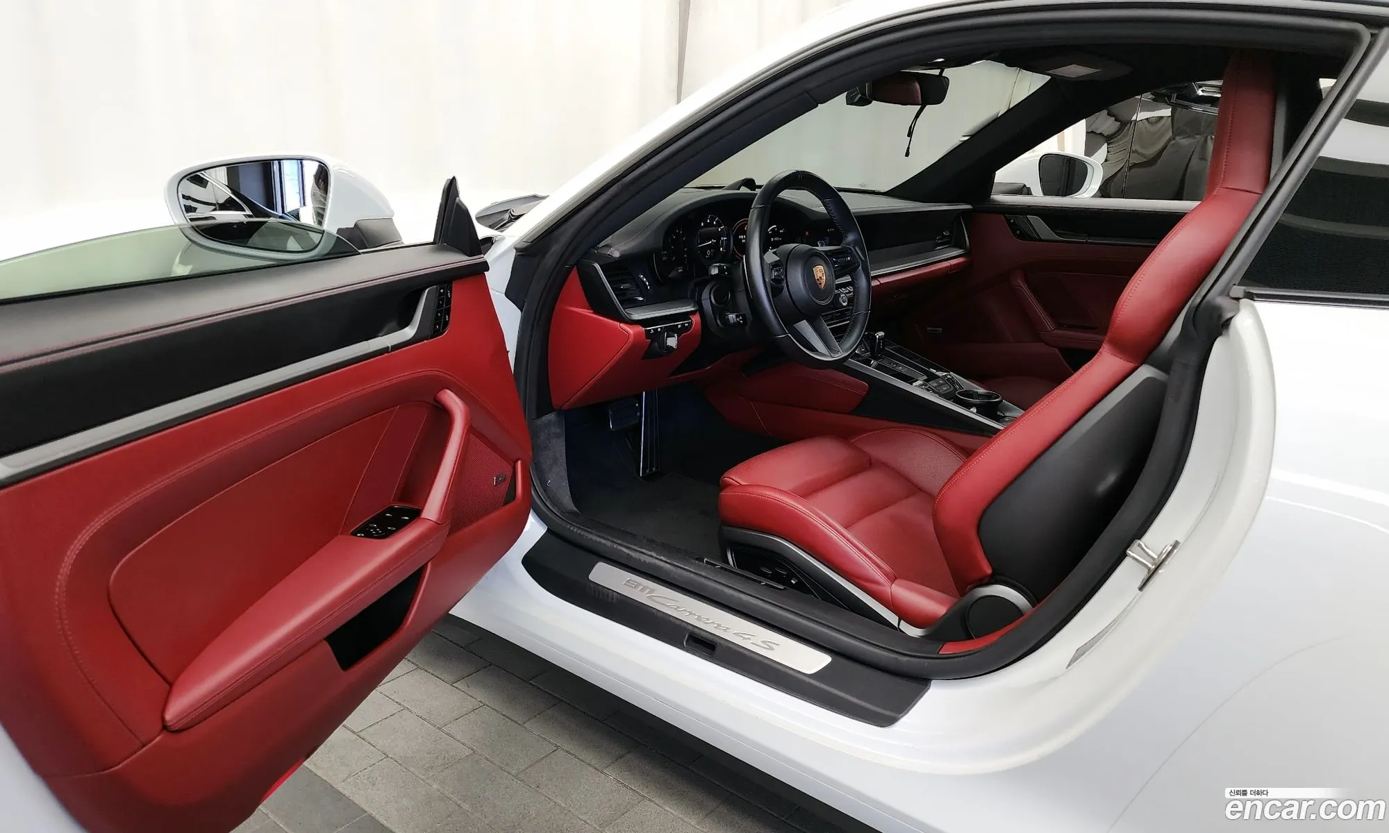 Porsche 911 992 Carrera 4S - фотография 8117926