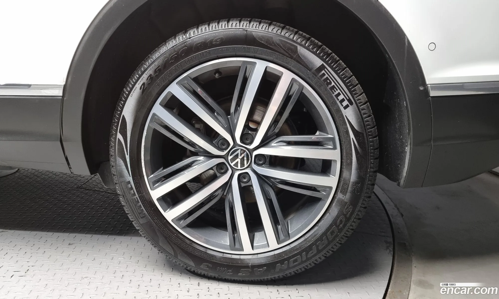 Volkswagen Tiguan 2Nd Generation 20 Tdi 4Motion Prestige - фотография 12369546