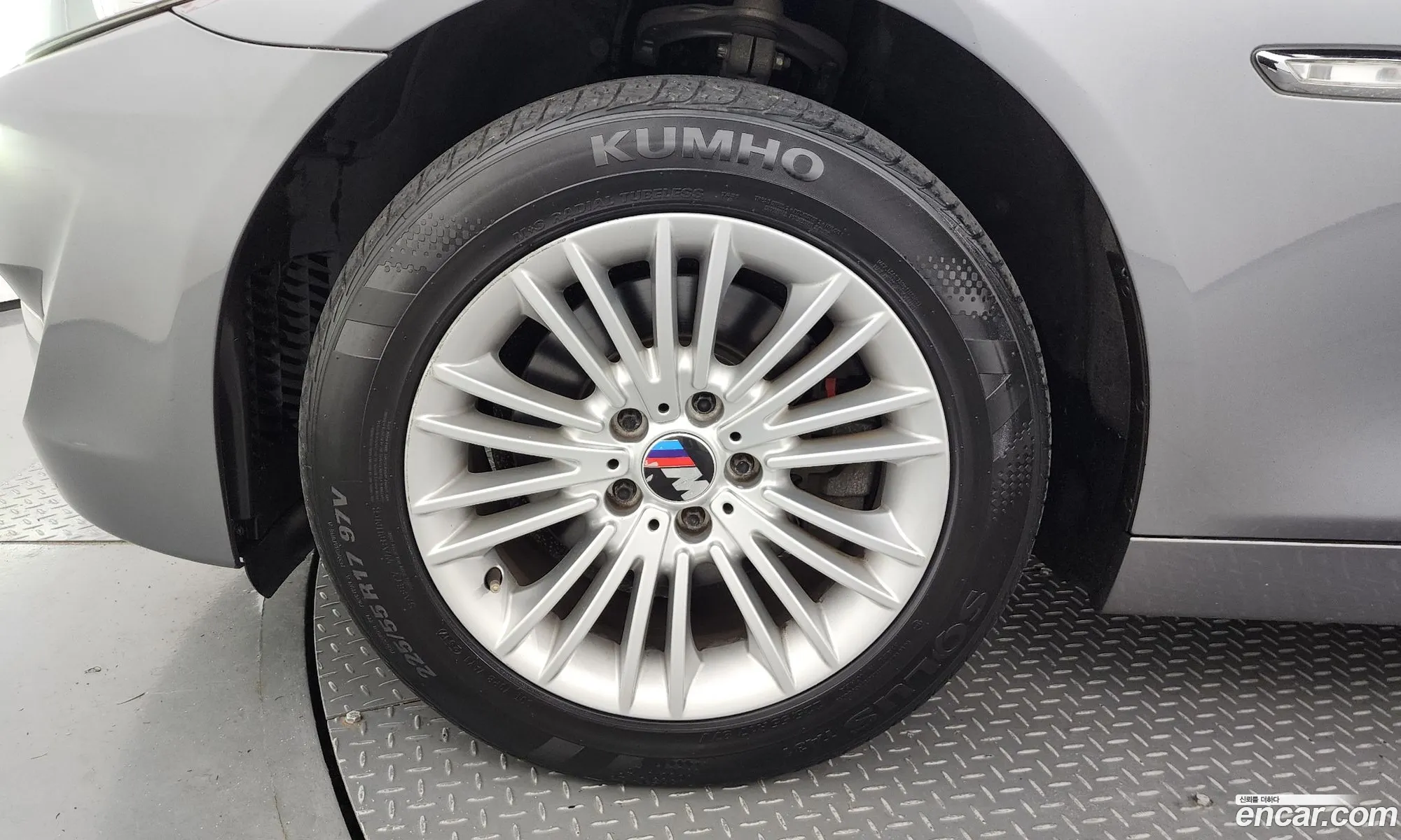 BMW 5 Series F10 520D - фотография 13755094