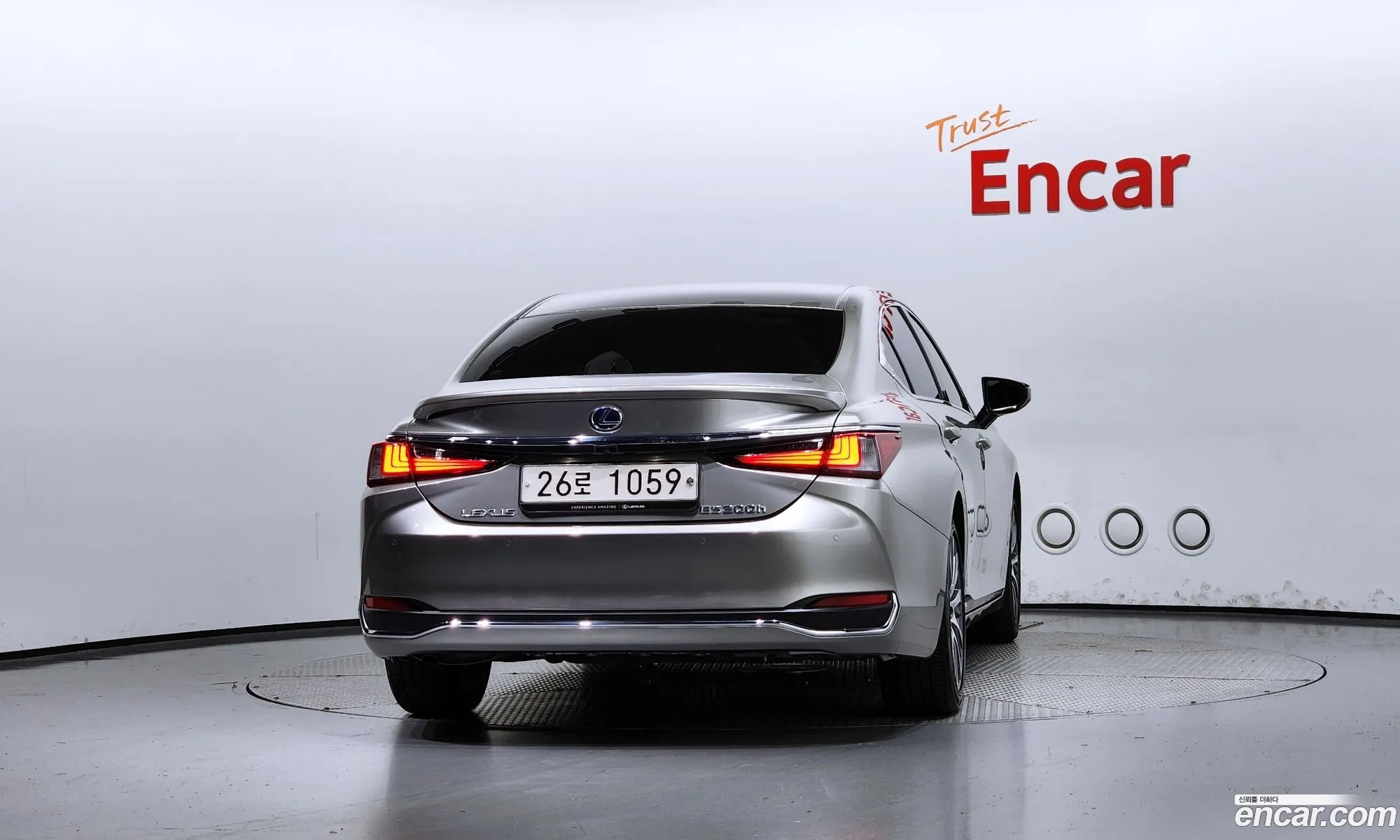 Lexus Es300H 7Th Generation Luxury - фотография 6390191