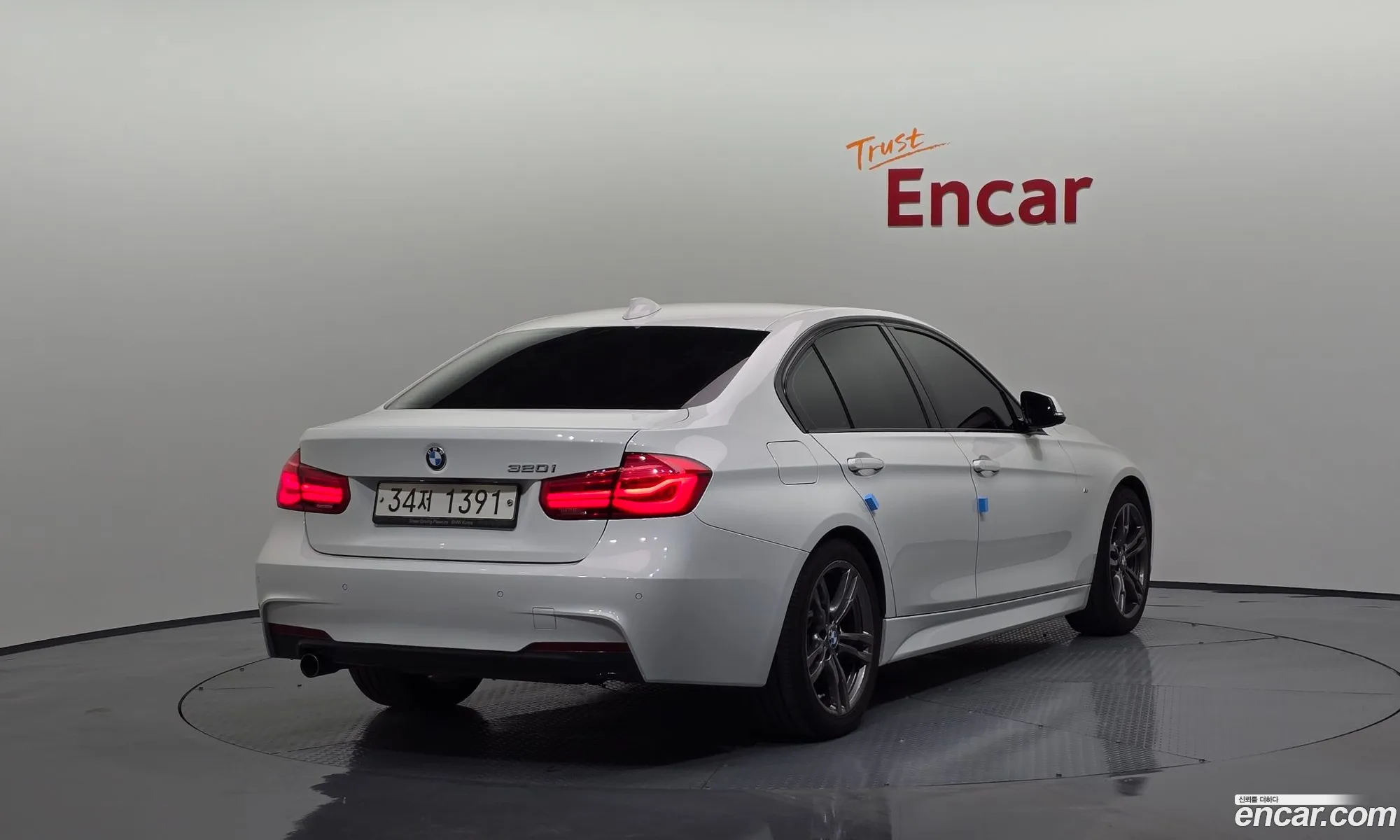 BMW 3 Series F30 320I M Sports - фотография 13503886