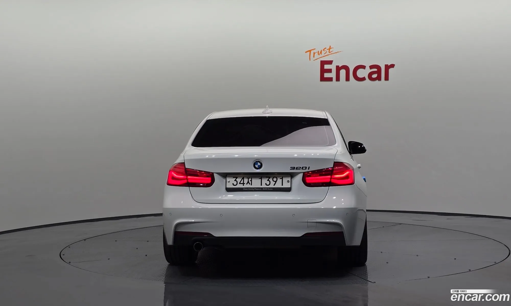 BMW 3 Series F30 320I M Sports - фотография 13503888