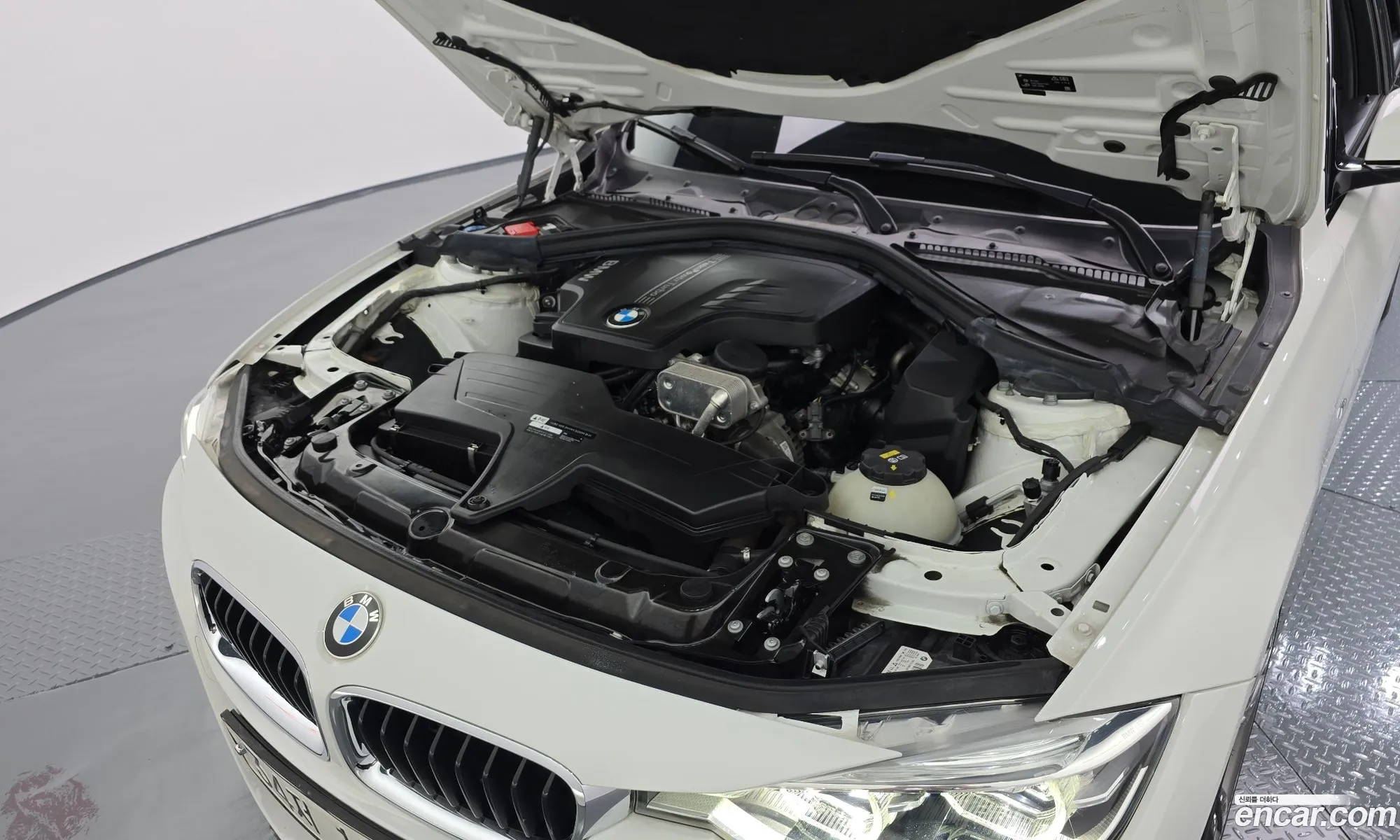BMW 3 Series F30 320I M Sports - фотография 13503890