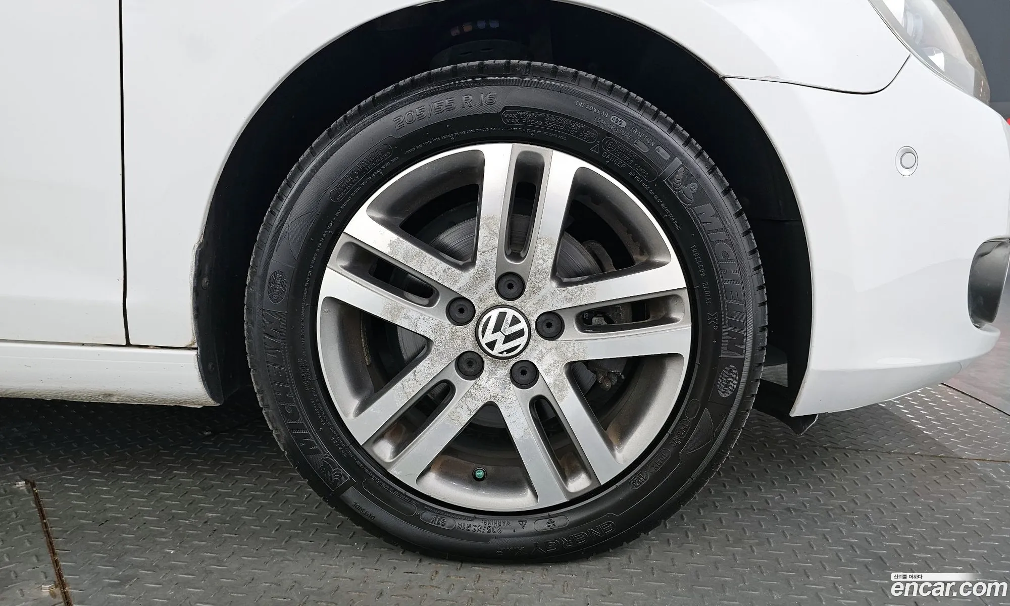 Volkswagen Golf 6Th Generation 16 Tdi Bluemotion - фотография 12355479