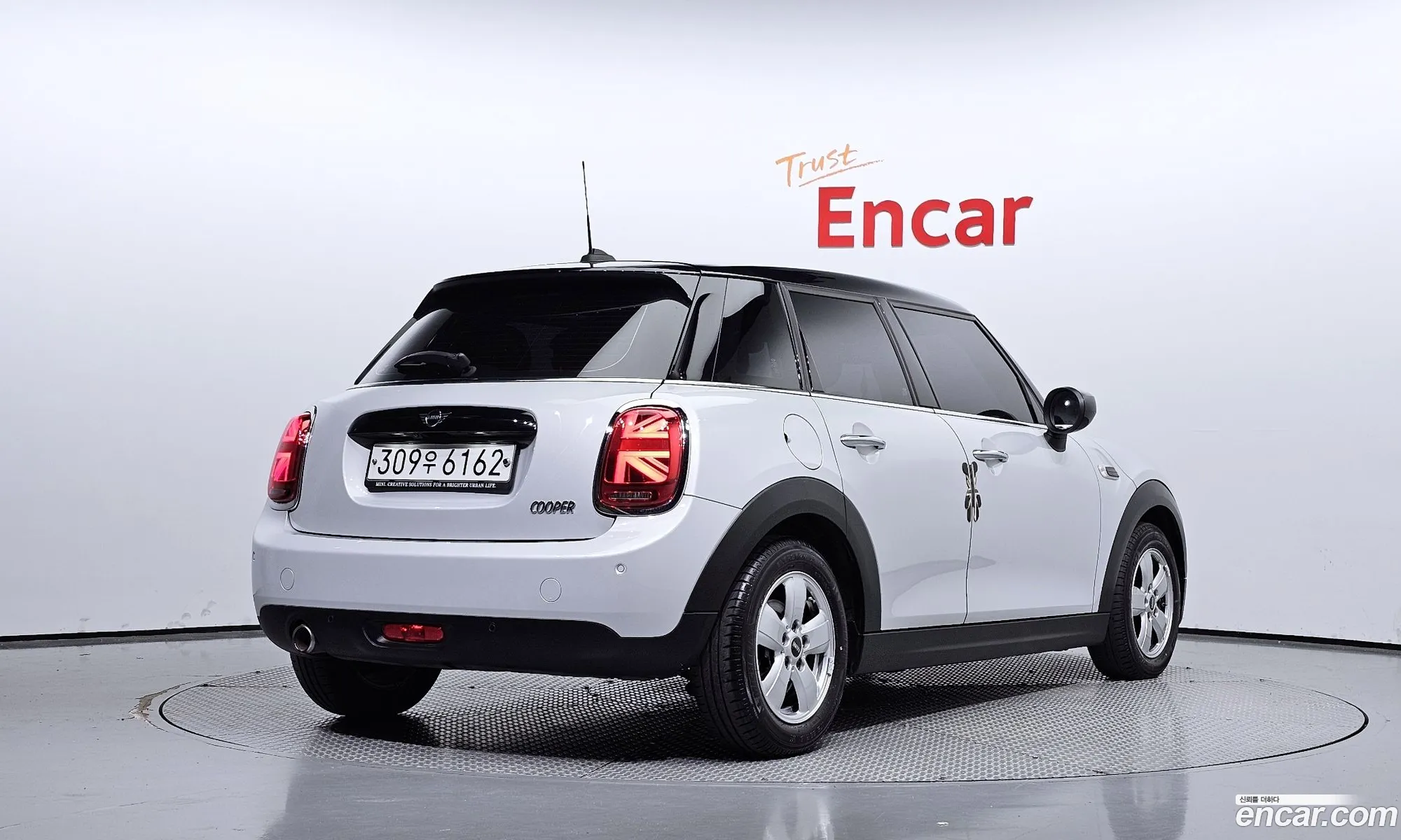 Mini Cooper 5-Door Basic Model 3Rd Generation - фотография 745413