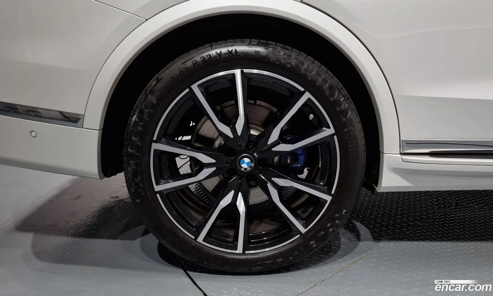 BMW X7 G07 ​​xDrive 40I M Sports 6-Seater - фотография 13614095