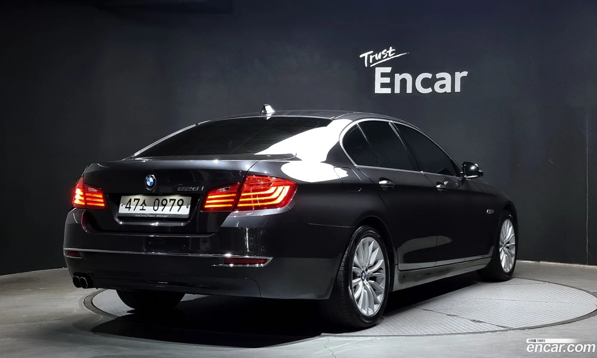 BMW 5 Series F10 528I Luxury Plus - фотография 13503427