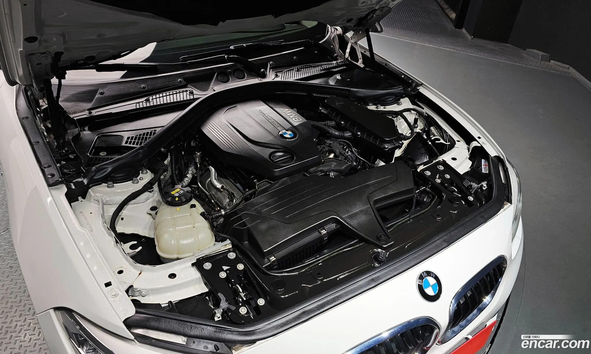 BMW 1 Series F20 118D Sports 5-Door - фотография 13799433