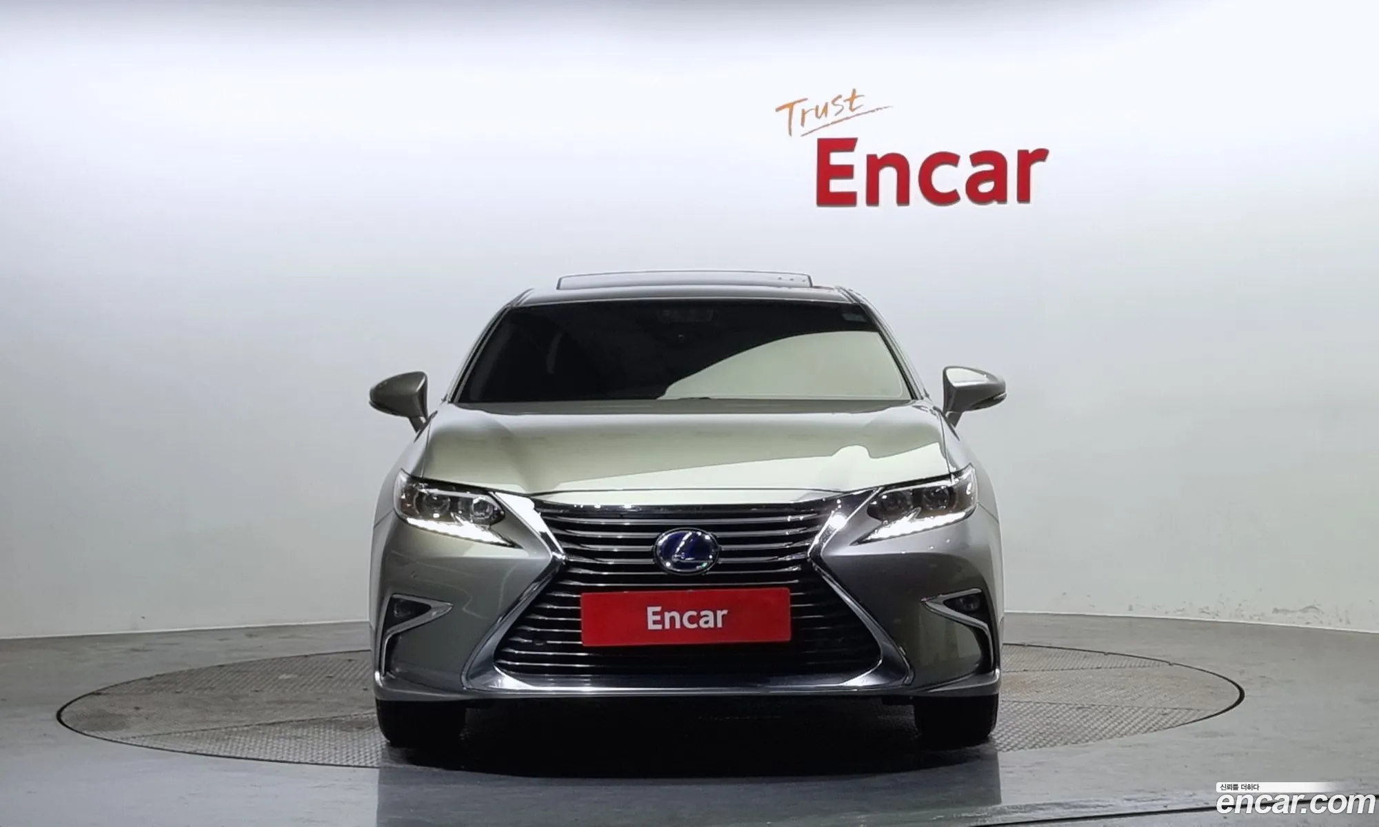 Lexus New Es300H Supreme Xv60 - фотография 6414028