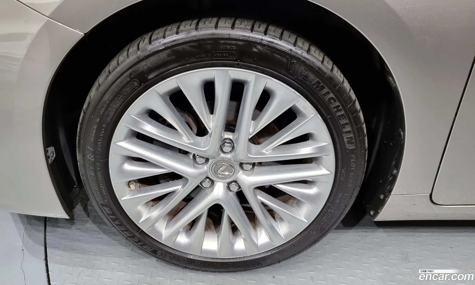Lexus New Es350 Executive Xv60 - фотография 6390216