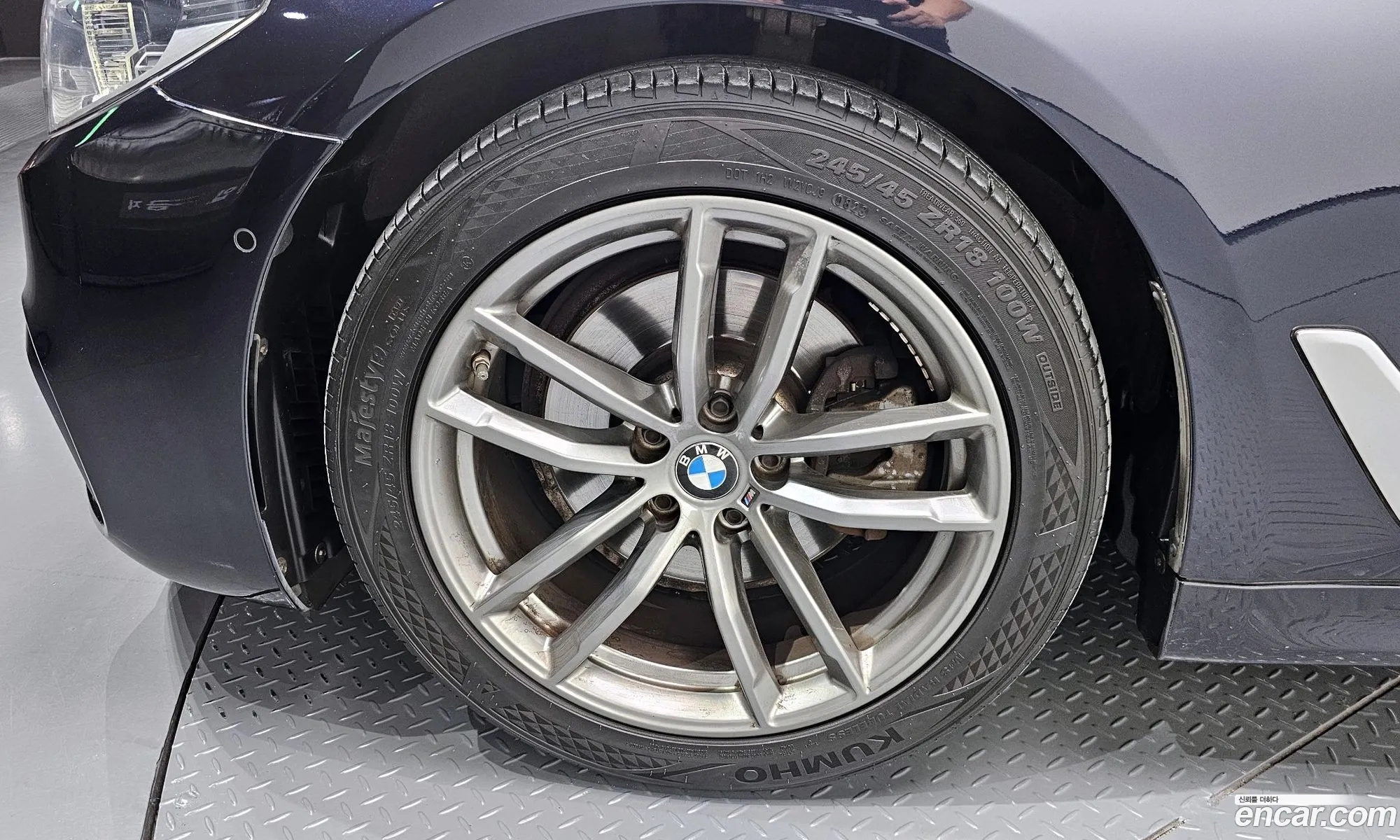 BMW 5 Series G30 520D M Sports Plus - фотография 13799408