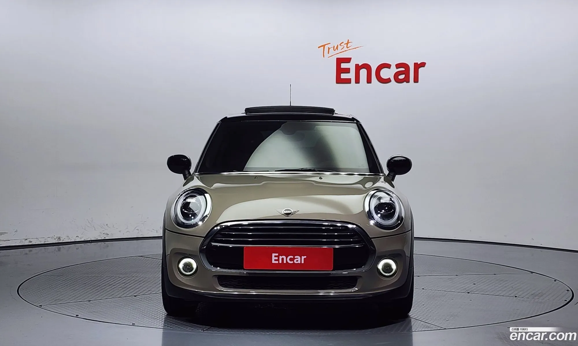 Mini Cooper 5-Door High 3Rd Generation - фотография 685366