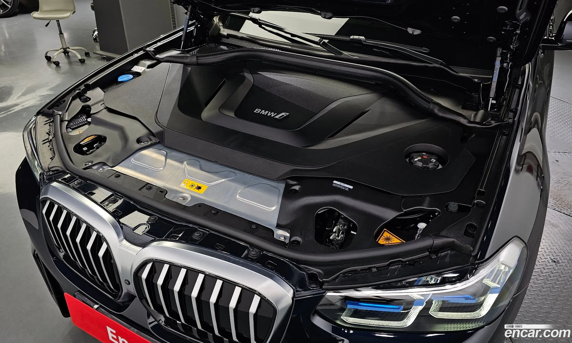 BMW Ix3 M Sport - фотография 13614132