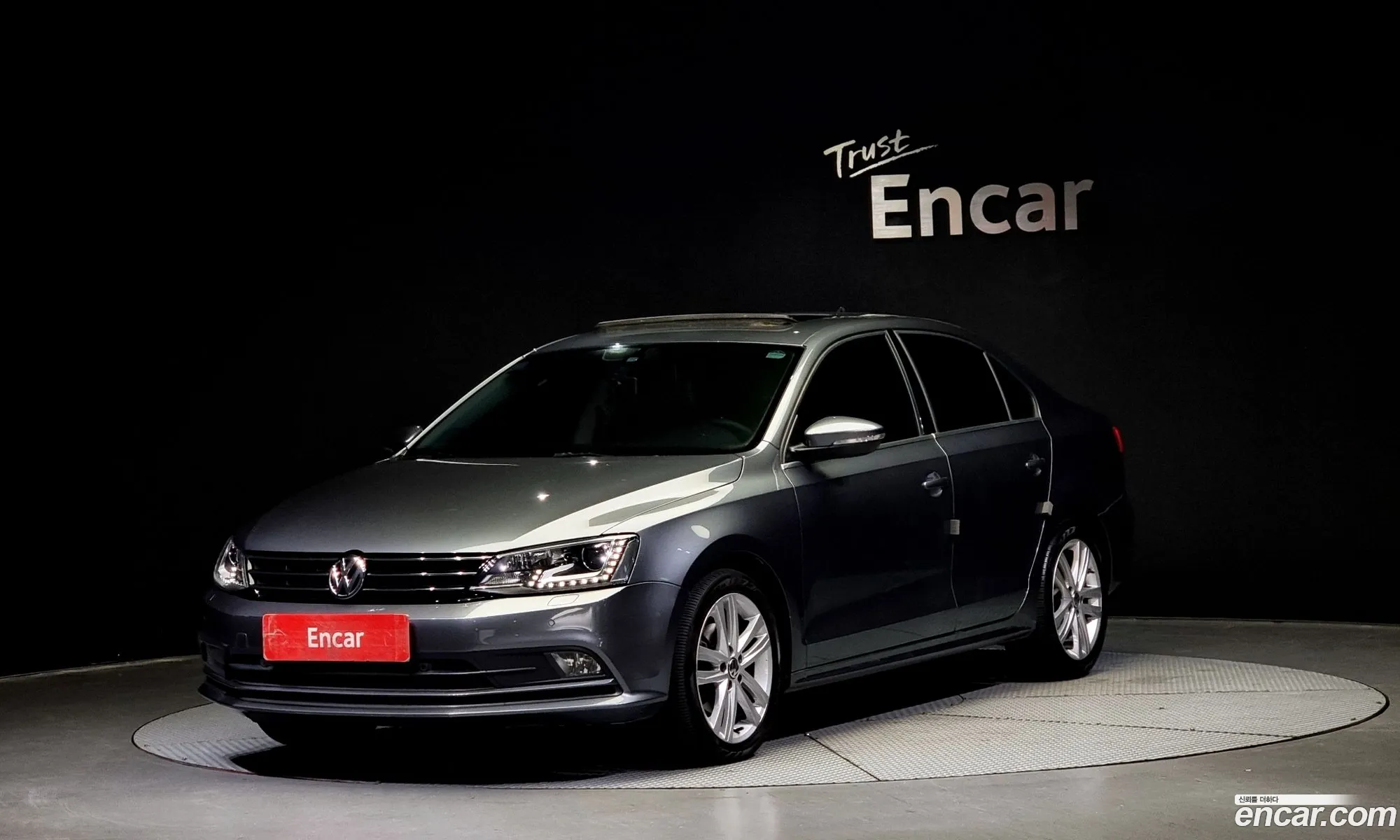 Volkswagen New Jetta 20 Tdi Bluemotion Premium 6Th Generation - фотография 12293570