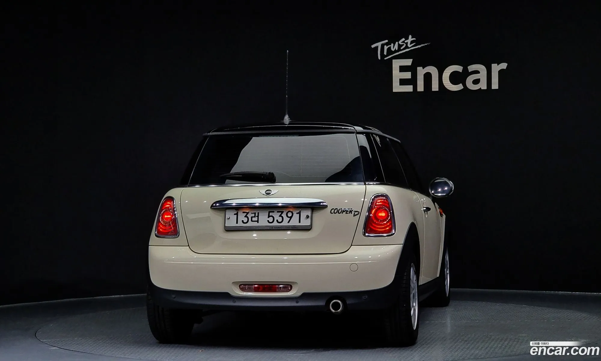 Mini Cooper D Se 2Nd Generation - фотография 751708