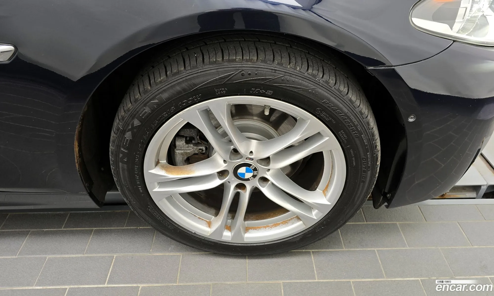 BMW 5 Series F10 520D xDrive M Aerodynamics - фотография 13684094