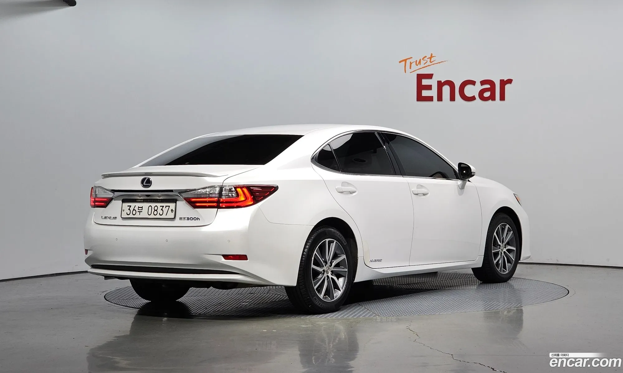 Lexus New Es300H Supreme Xv60 - фотография 6411305