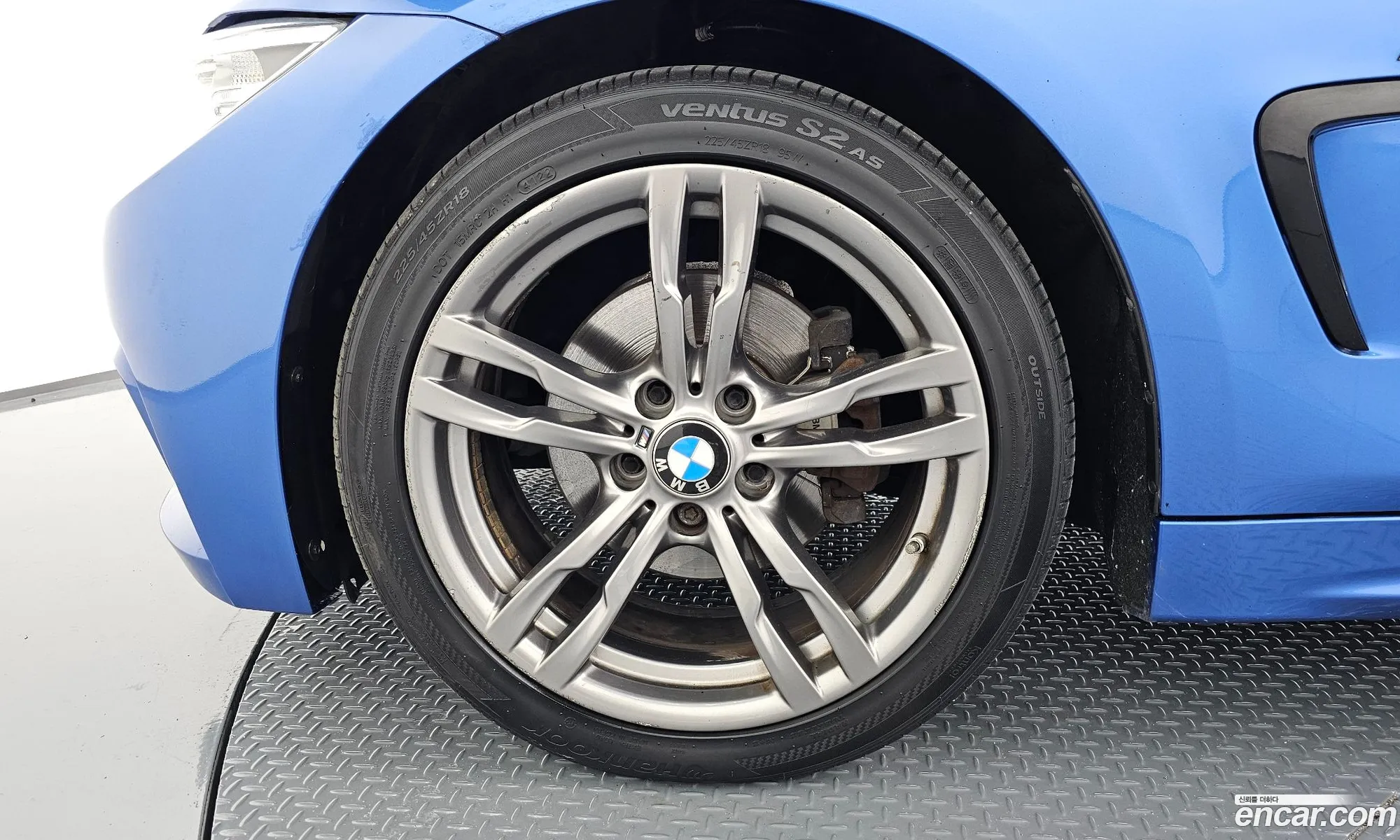 BMW 4 Series F32 420D M Sports Coupe - фотография 13724363