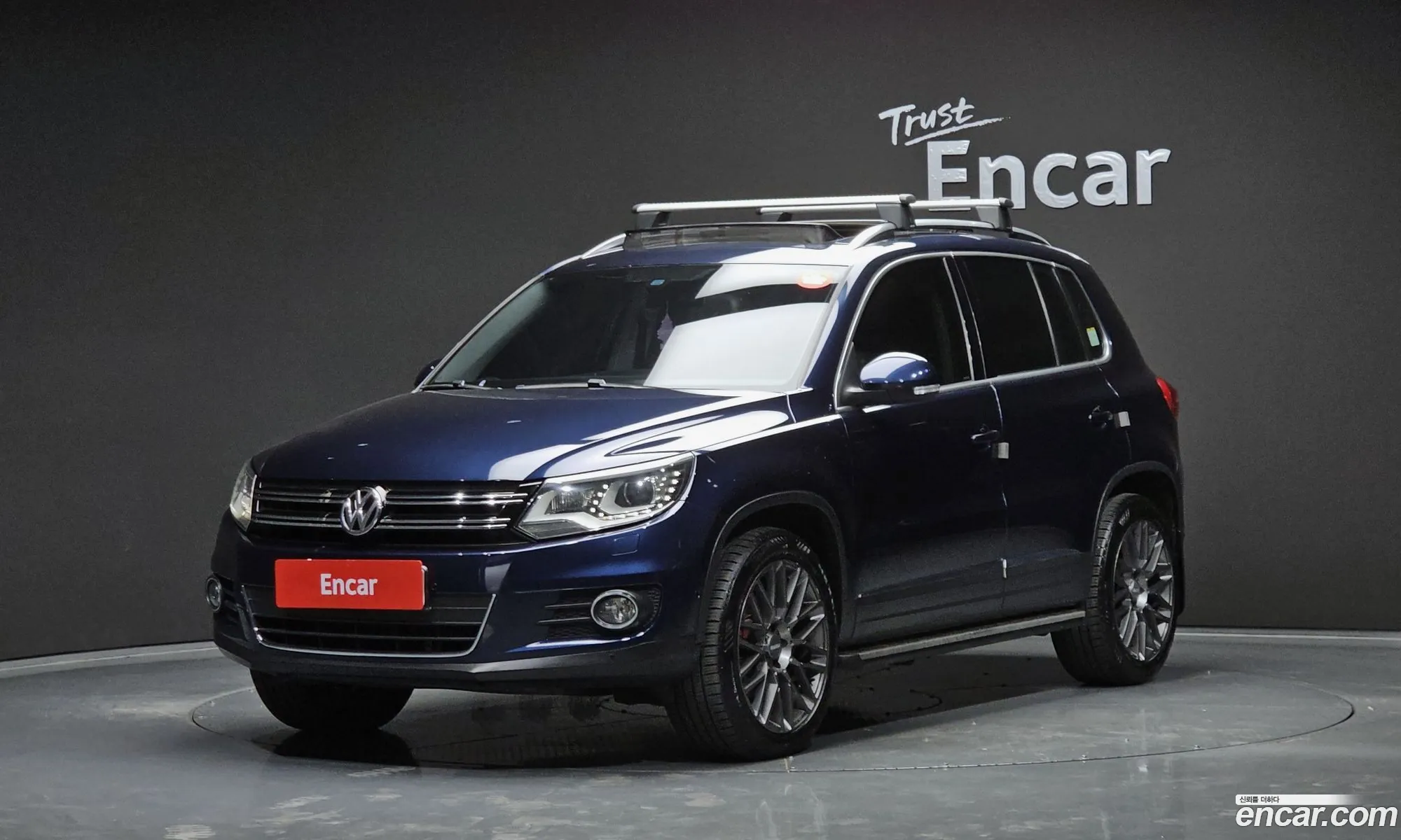 Volkswagen New Tiguan 20 Tdi Premium 5N - фотография 12293558