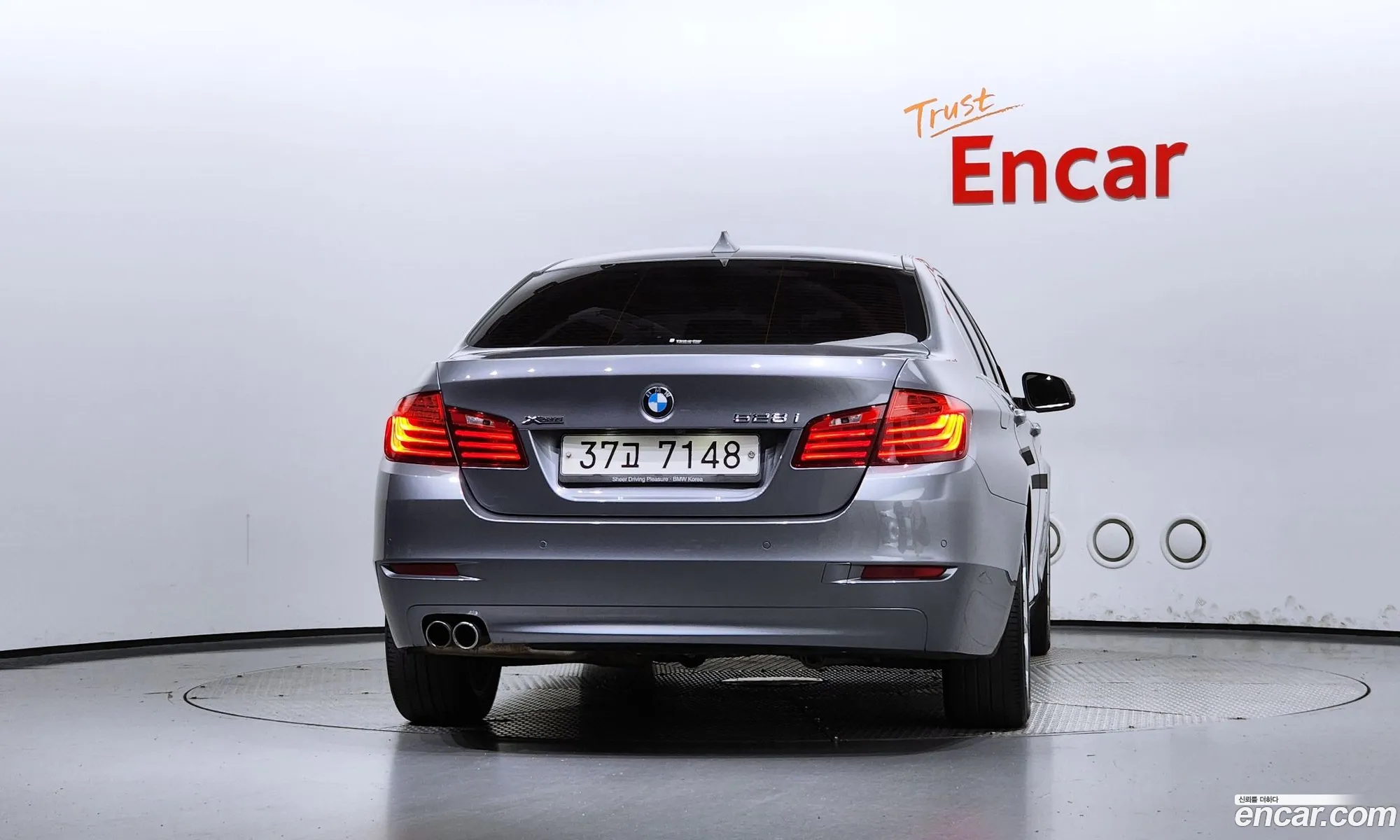 BMW 5 Series F10 528I xDrive - фотография 13503442