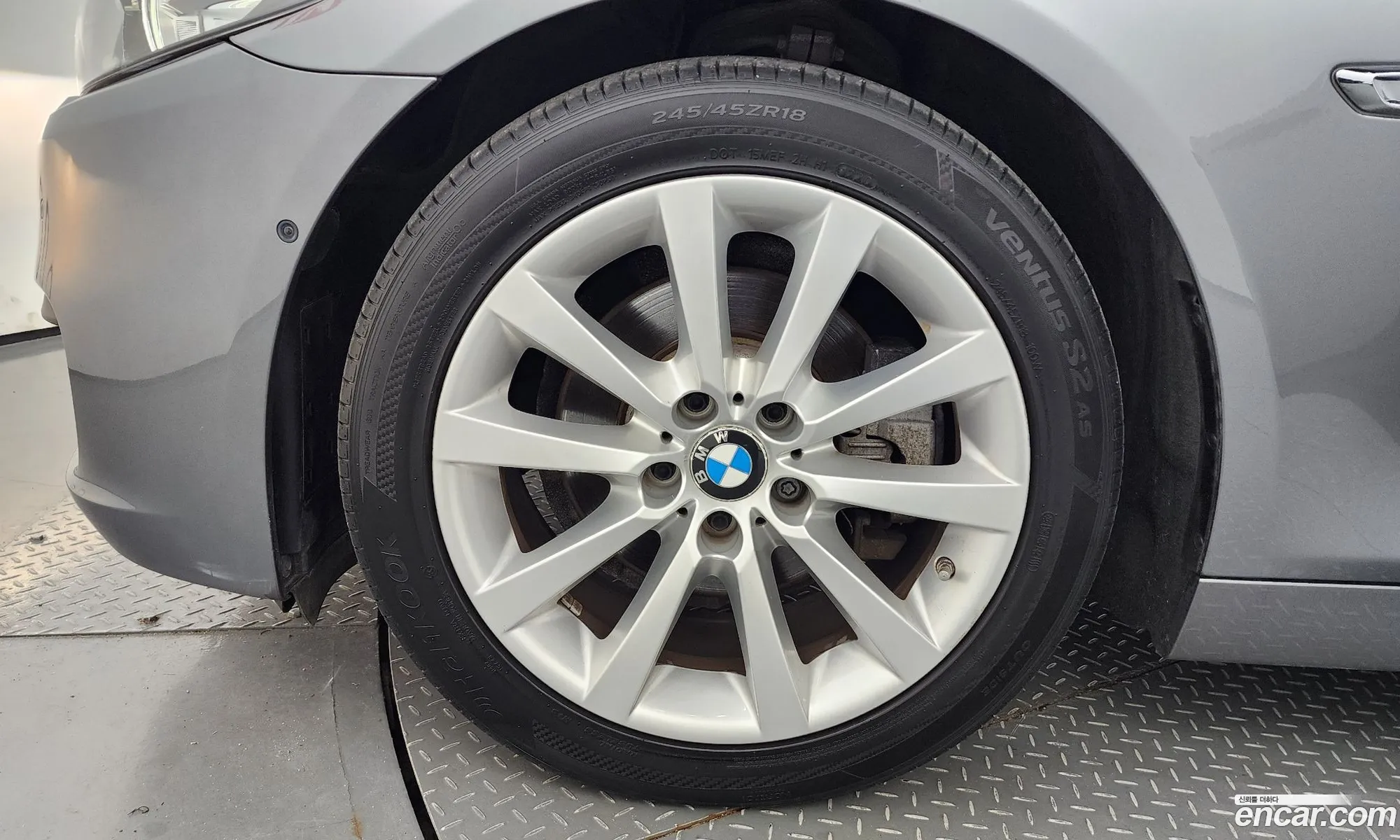 BMW 5 Series F10 528I xDrive - фотография 13503443